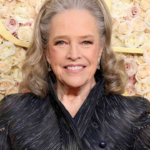 Kathy Bates stuns with new look at Golden Globes